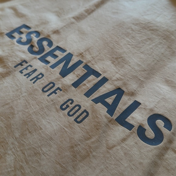 FOG Fear of God Essentials Oversized Coaches Jacket in Taupe Men’s Large - Picture 6 of 11